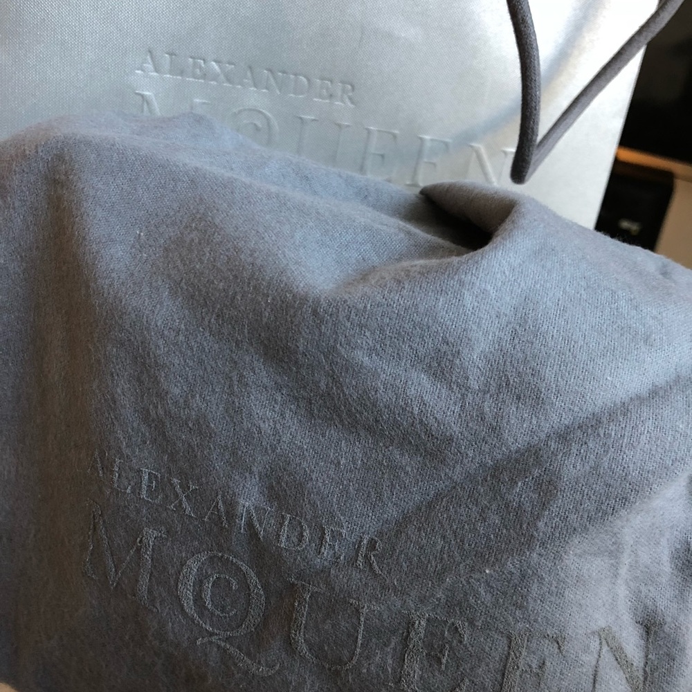 Mini Alexander McQueen Bag - Picture 4 of 4